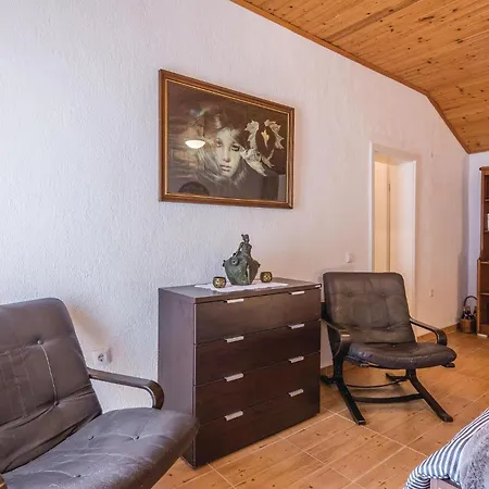 Holiday Home Privlaka V Semesterbostad *