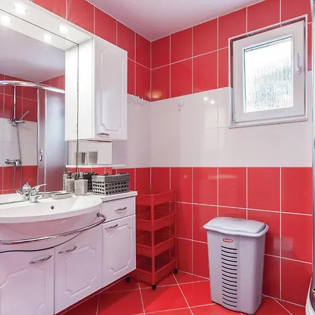 Holiday home 2 Bedroom Stunning Home In Privlaka *